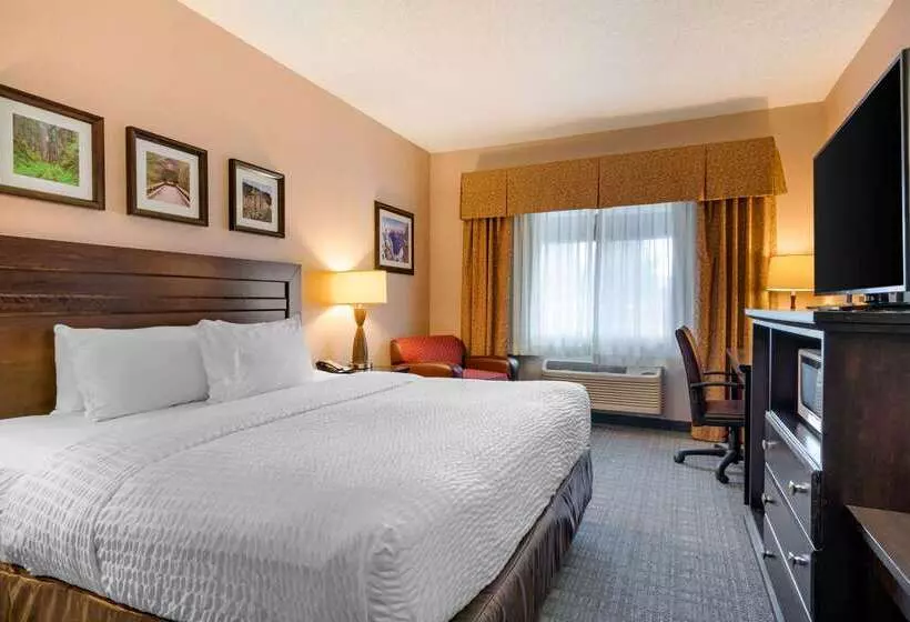 Szálloda Clarion Pointe Medford