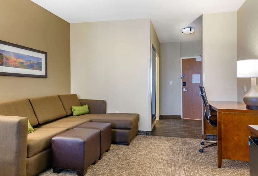 호텔 Comfort Suites Helena Airport