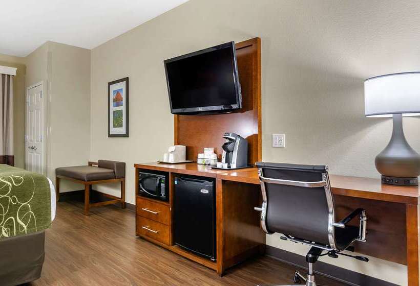 호텔 Comfort Suites Helena Airport