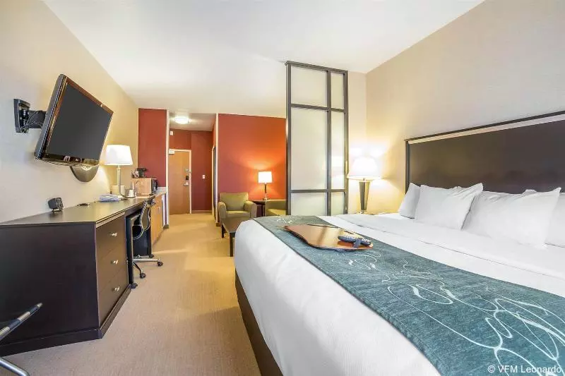 호텔 Comfort Suites Helena Airport