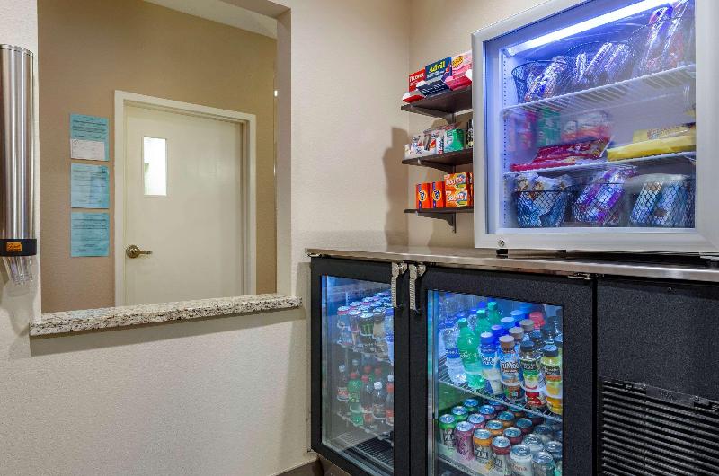 호텔 Comfort Suites Helena Airport