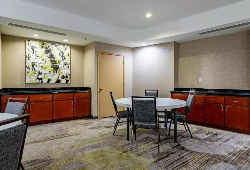 Szálloda Courtyard Brunswick