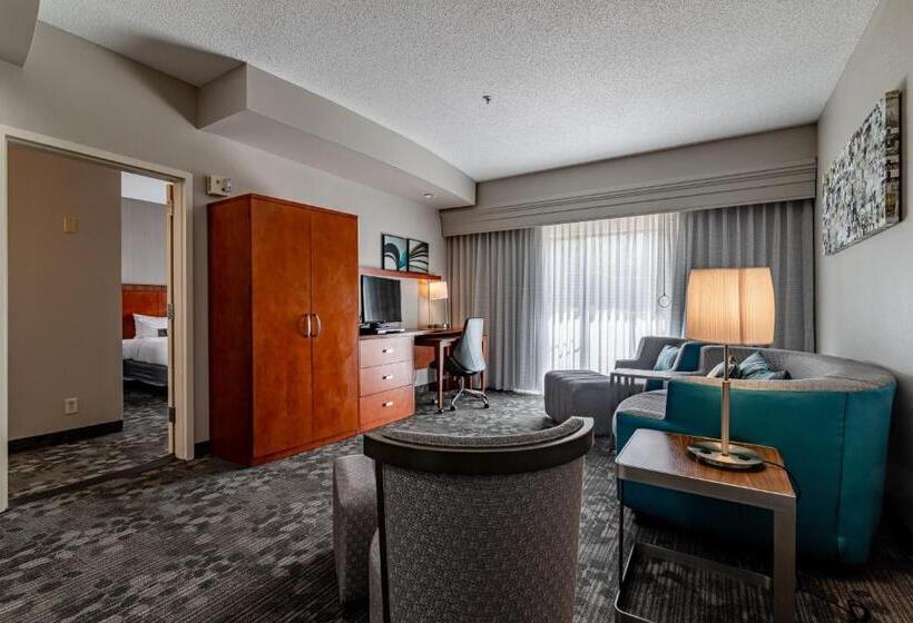 فندق Courtyard Brunswick