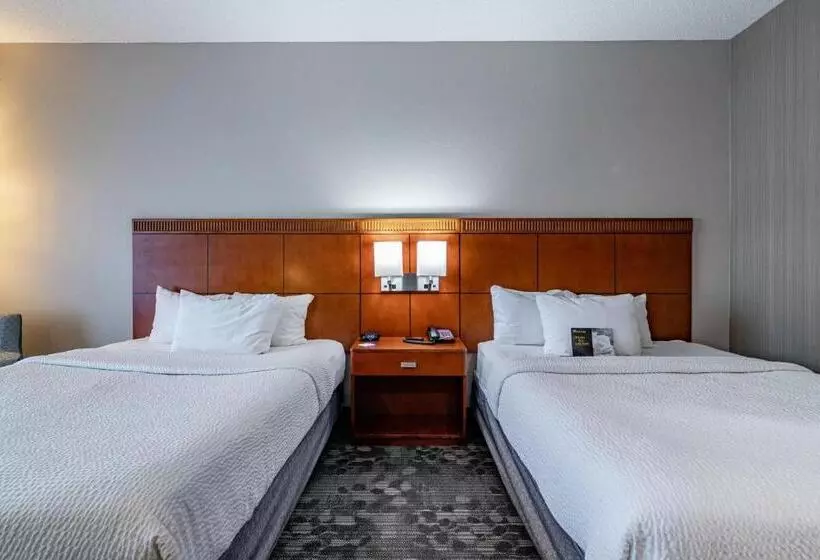 Szálloda Courtyard Brunswick