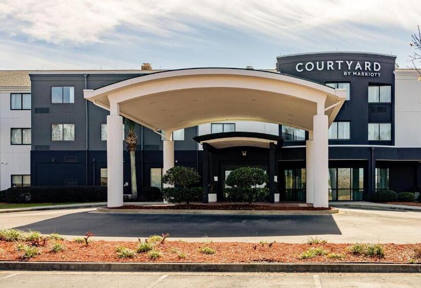 فندق Courtyard Brunswick