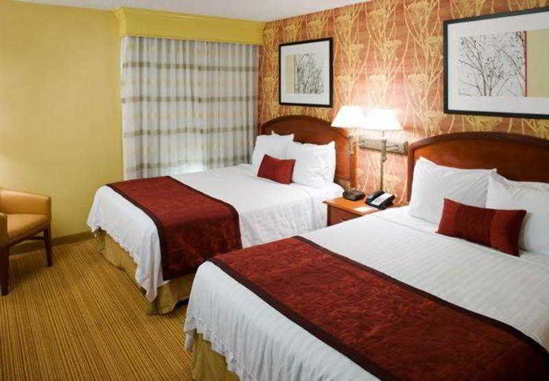 Отель Courtyard Carolina Beach