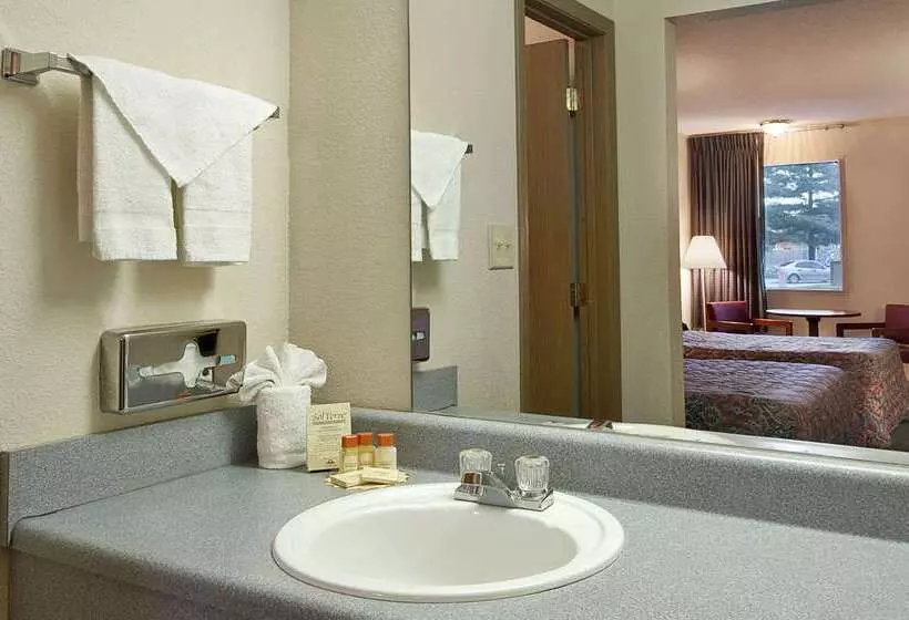 Hotelli Days Inn By Wyndham Indianapolis East Post Road