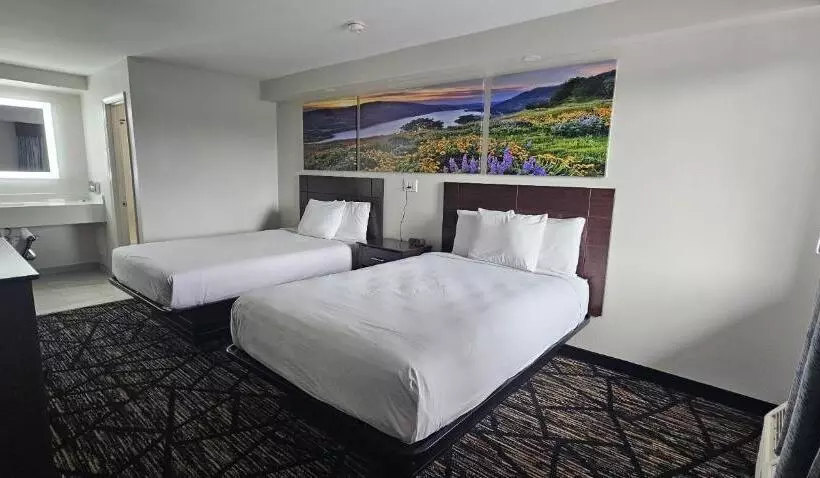 Hotelli Days Inn By Wyndham Indianapolis East Post Road