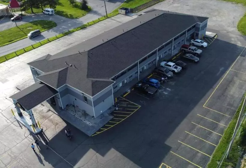 Hotelli Days Inn By Wyndham Indianapolis East Post Road