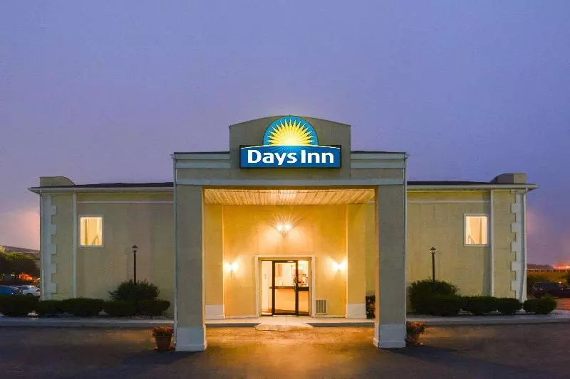 Hotelli Days Inn By Wyndham Indianapolis East Post Road