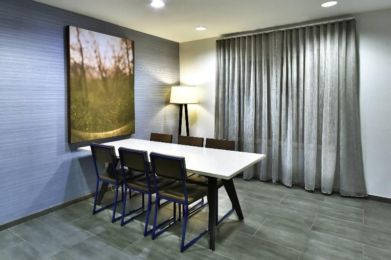 בית מלון כפרי Fairfield Inn & Suites By Marriott Richmond Innsbrook