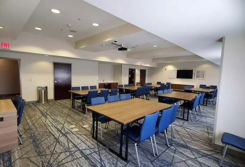 Hotelli Holiday Inn Express & Suites El Paso West By Ihg