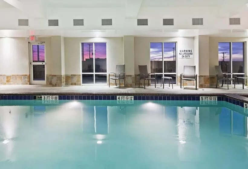 Hotelli Holiday Inn Express & Suites El Paso West By Ihg