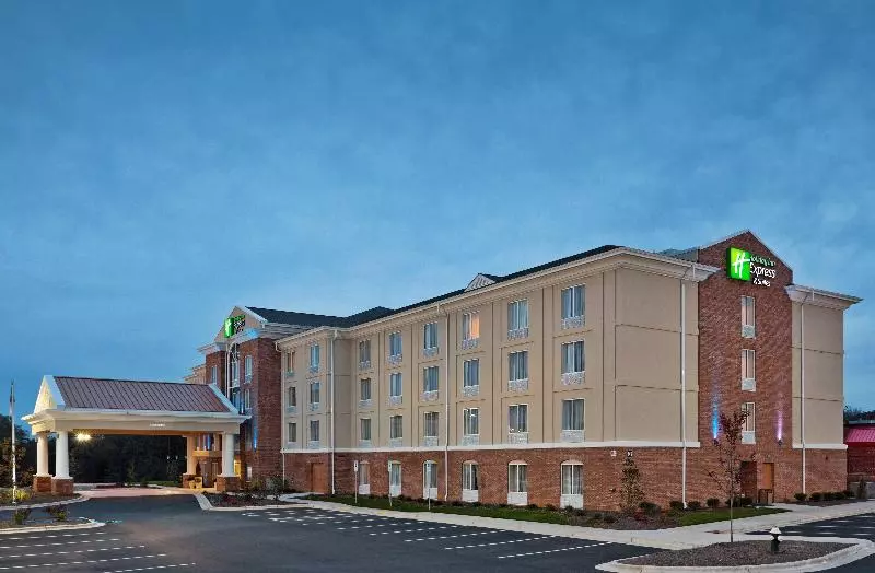 Holiday Inn Express Hotel & Suites Greensboro Airport Area, An Ihg
