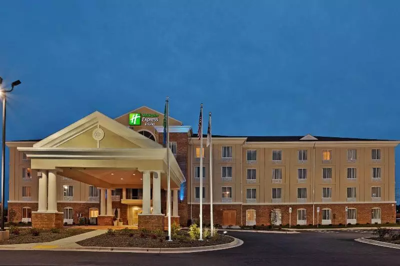 Holiday Inn Express Hotel & Suites Greensboro Airport Area, An Ihg