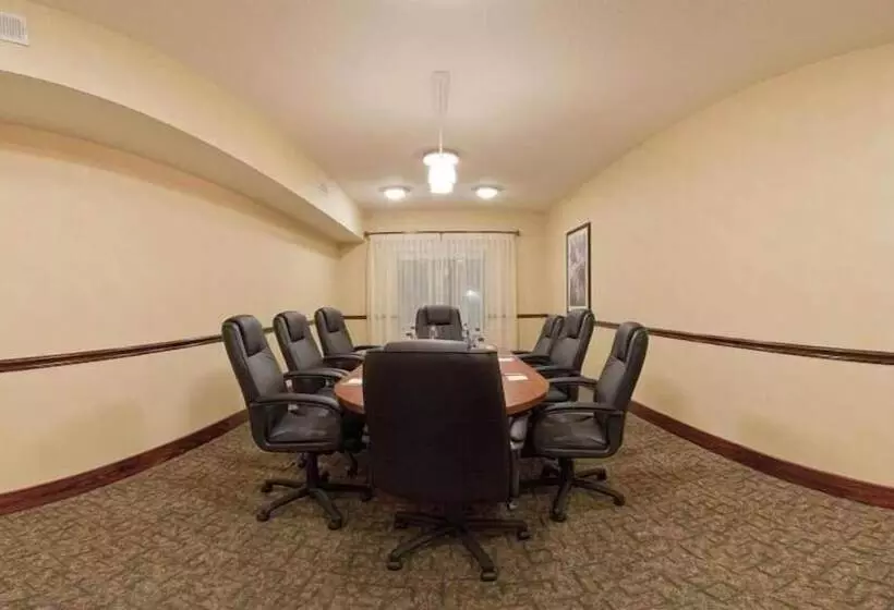 Holiday Inn Express Hotel & Suites Jacksonville Mayport / Beach, An Ihg