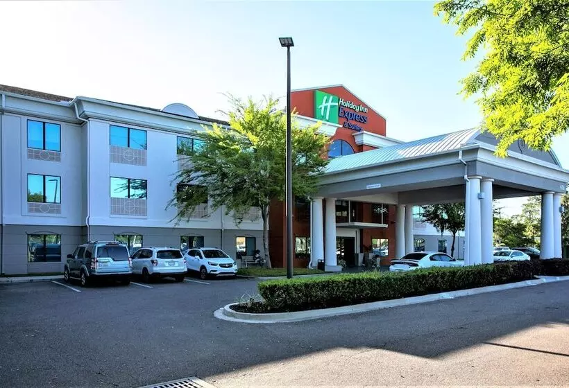 Holiday Inn Express Hotel & Suites Jacksonville Mayport / Beach, An Ihg