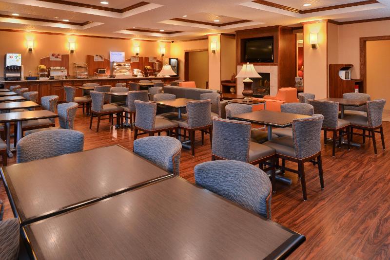 Holiday Inn Express Hotel & Suites Lancaster Lititz, An Ihg