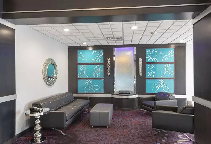 בית מלון כפרי Holiday Inn Express & Suites Columbus Polaris Parkway / Columbus, An Ihg