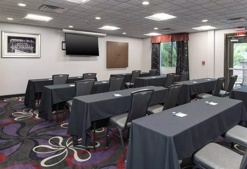 בית מלון כפרי Holiday Inn Express & Suites Columbus Polaris Parkway / Columbus, An Ihg