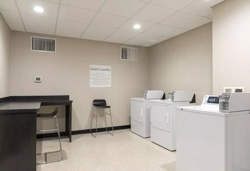 בית מלון כפרי Holiday Inn Express & Suites Columbus Polaris Parkway / Columbus, An Ihg