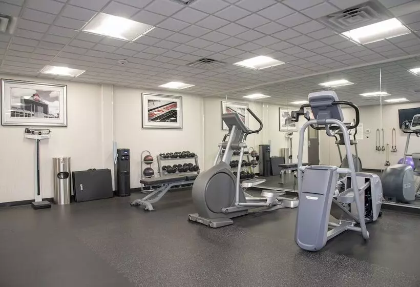 בית מלון כפרי Holiday Inn Express & Suites Columbus Polaris Parkway / Columbus, An Ihg