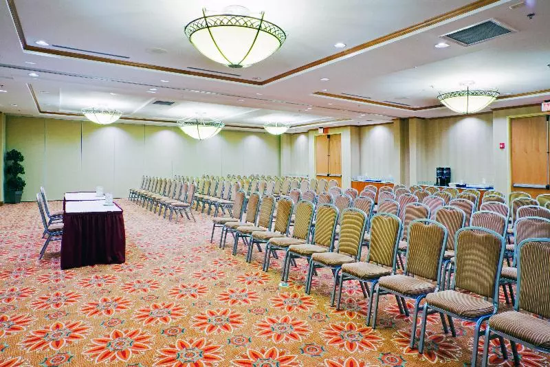 Delta Hotels By Marriott Colonial Heights