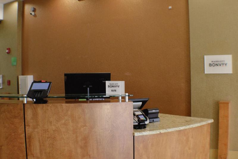 Delta Hotels By Marriott Colonial Heights