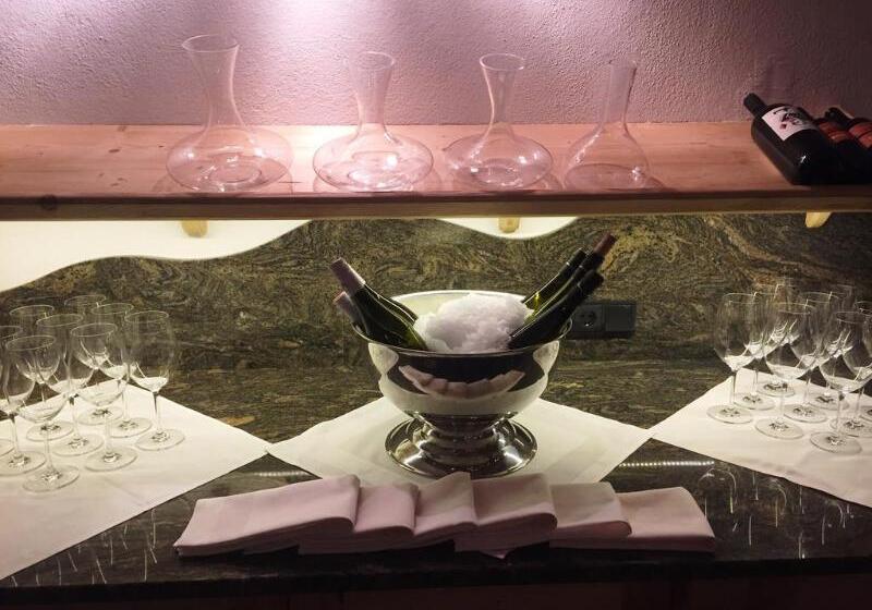 فندق Karl Schranz