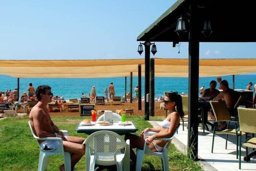 בית מלון כפרי Maya Golf Side   All Inclusive