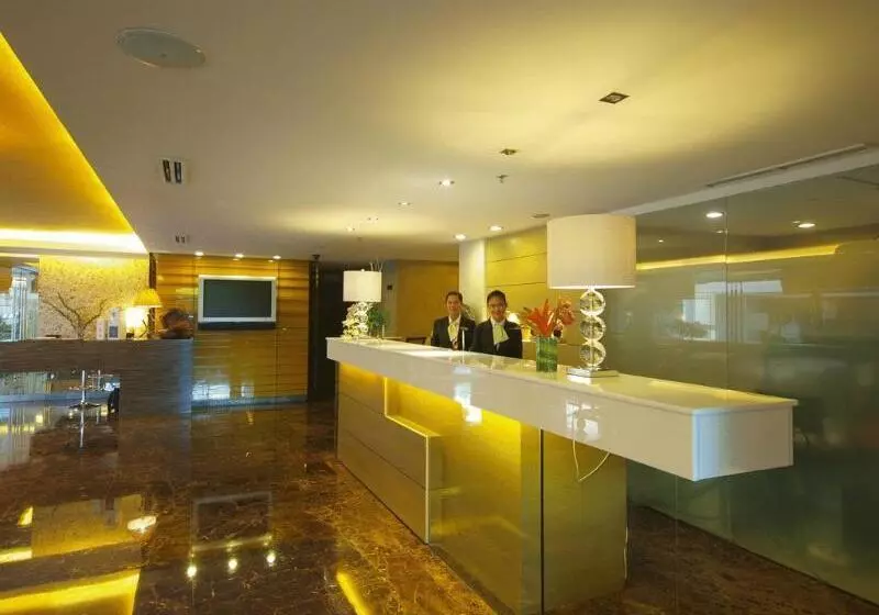 Отель One Tagaytay Place