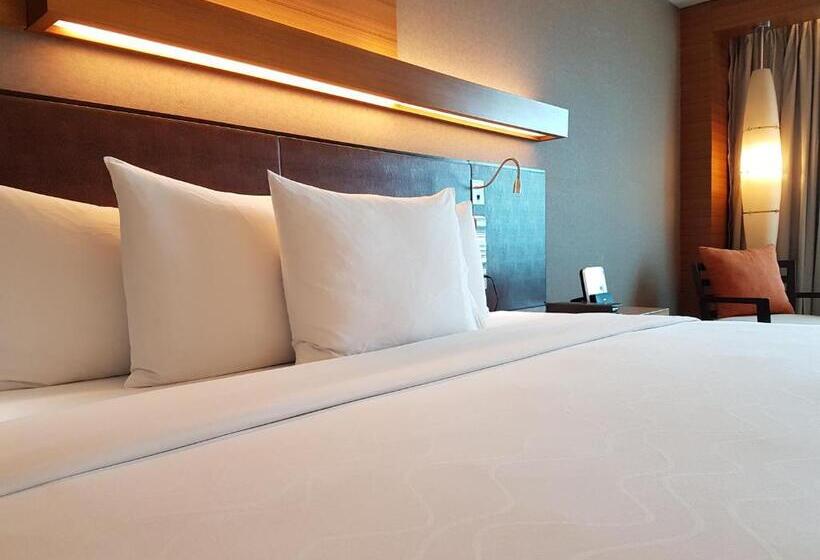 בית מלון כפרי Radisson Blu Cebu