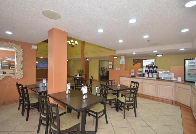 فندق Ramada By Wyndham Santa Fe