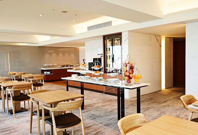 Hotel Ramada Plaza By Wyndham Suwon