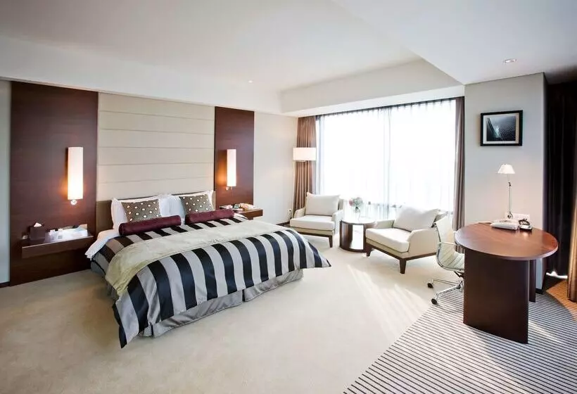 Hôtel Ramada Plaza By Wyndham Suwon