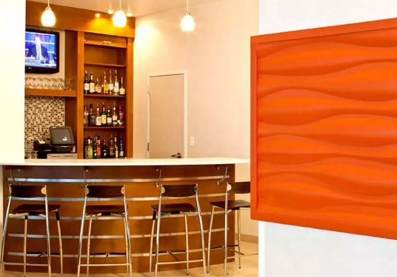 Szálloda Springhill Suites By Marriott Huntsville Downtown