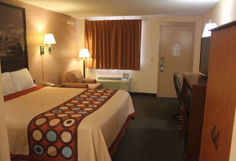 酒店 Super 8 By Wyndham Laurel