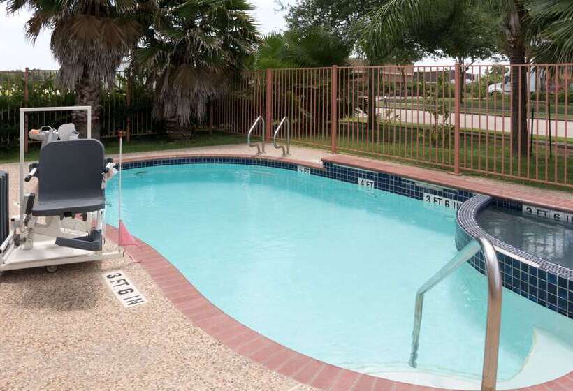 ホテル Super 8 By Wyndham Stafford Sugarland Area