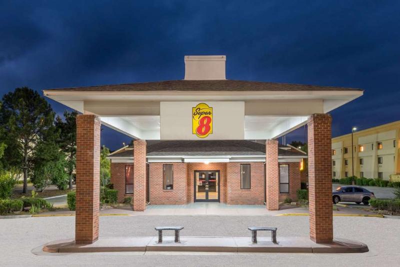 فندق Super 8 Montgomery