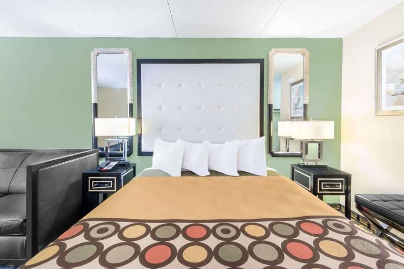 فندق Super 8 Montgomery