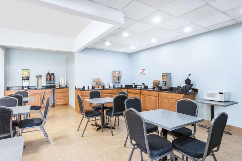 فندق Super 8 Montgomery