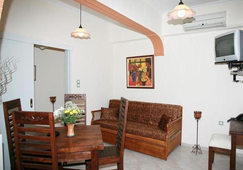 Kastro Beach Apartments