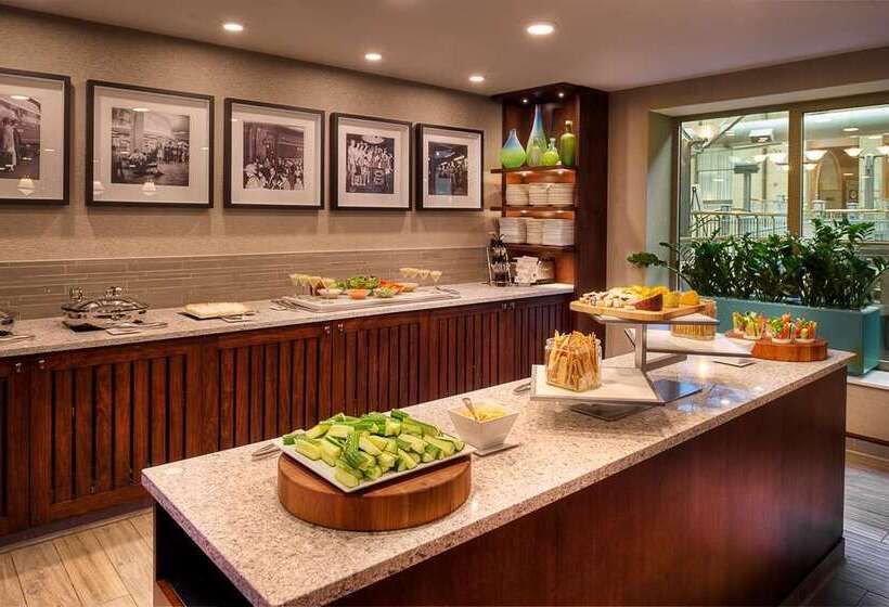 St. Louis Union Station Hotel, Curio Collection By Hilton