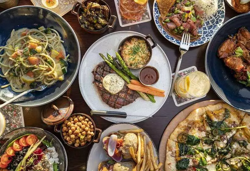 St. Louis Union Station Hotel, Curio Collection By Hilton