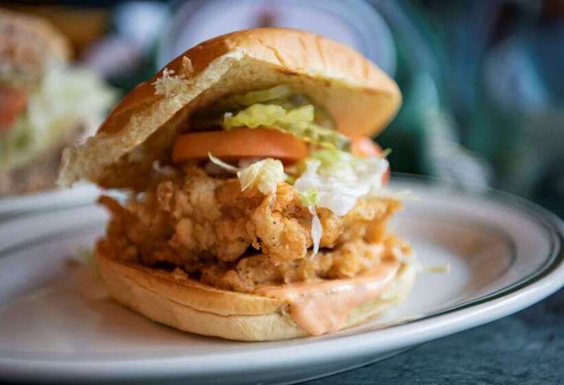 St. Louis Union Station Hotel, Curio Collection By Hilton