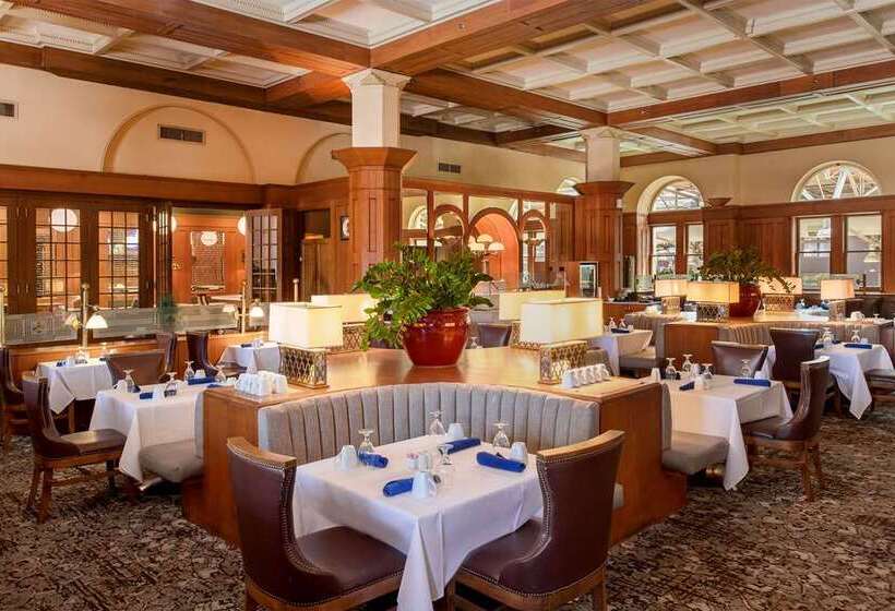 St. Louis Union Station Hotel, Curio Collection By Hilton