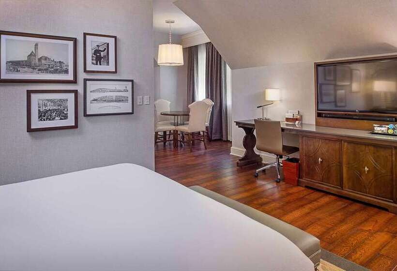 St. Louis Union Station Hotel, Curio Collection By Hilton