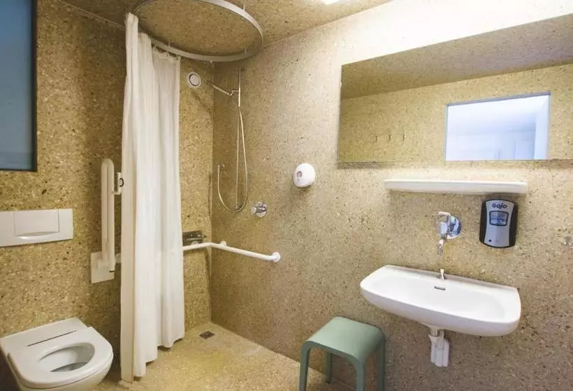 Общежитие Auberge De La Sauge