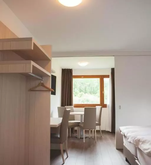 Общежитие Auberge De La Sauge