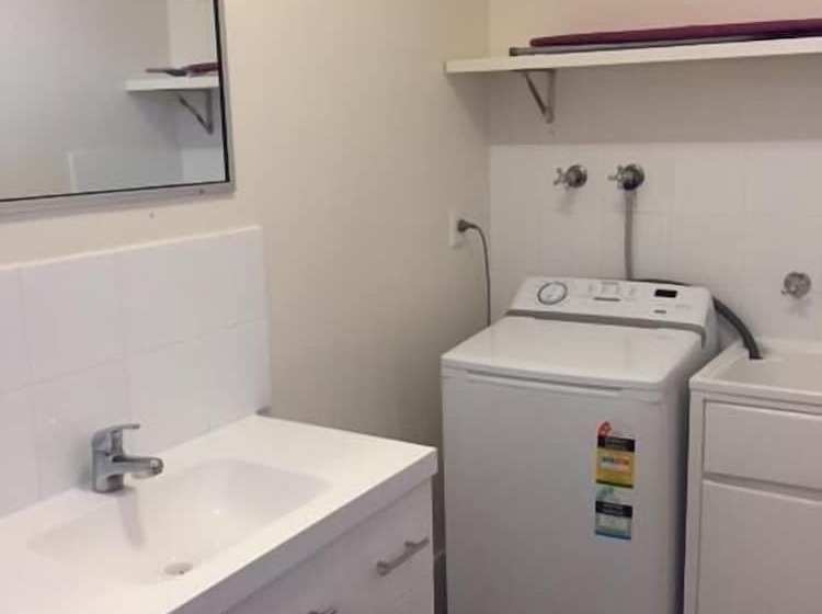 Carnarvon Central Apartments